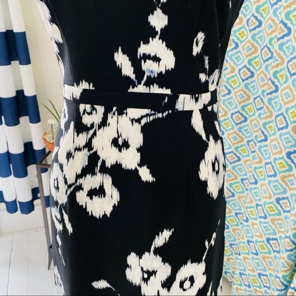 Modcloth LAppeal to the Gala-ry Sheath Dress (size 2) - Picture 4 of 11